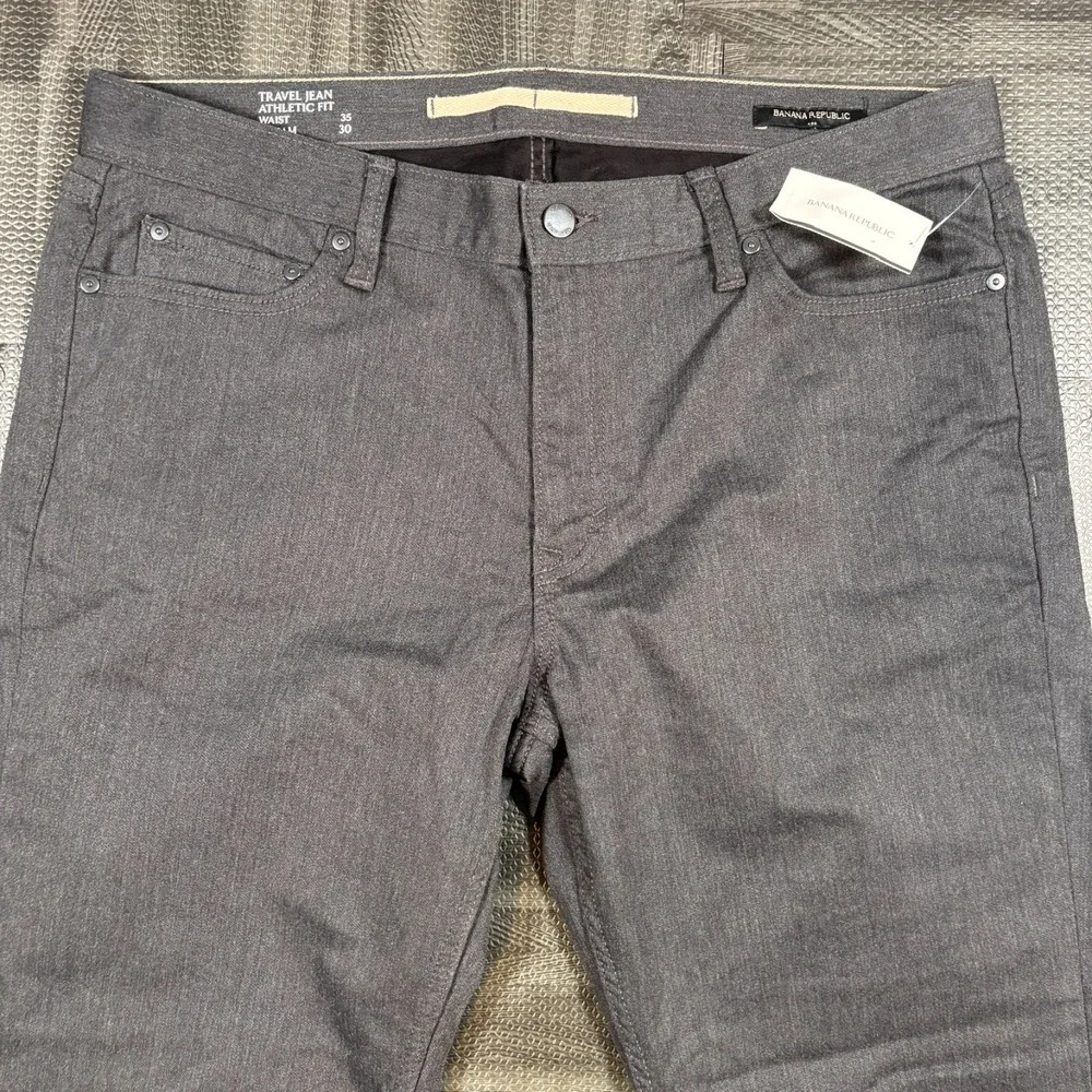 Banana Republic Travel Jeans Mens 35x30 Black NEW Athletic Fit Tapered Dark Wash